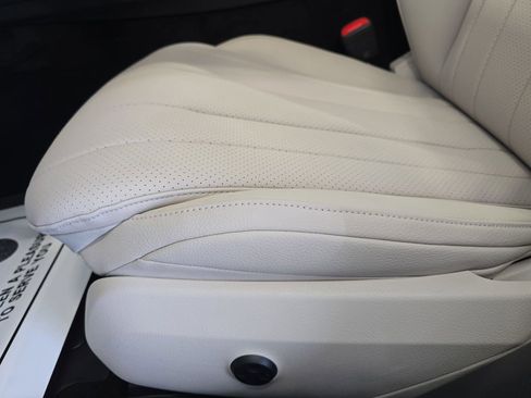 New 2026 Mercedes-Benz E 350 4MATIC Sedan image 31