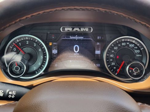 Used 2019 RAM 1500 Laramie RWD image 16