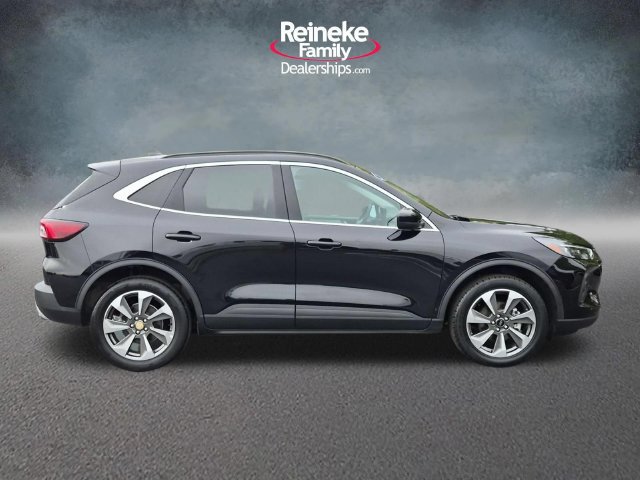 Used 2025 Ford Escape Platinum AWD/4WD image 4