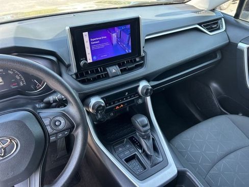 Used 2024 Toyota RAV4 XLE FWD image 34