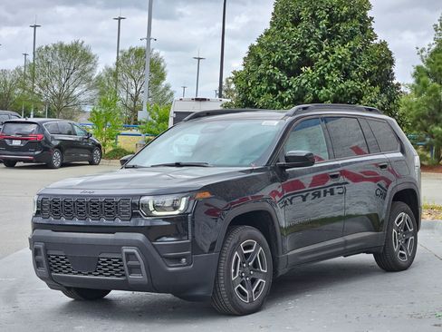 New 2026 Jeep Cherokee Laredo image 3