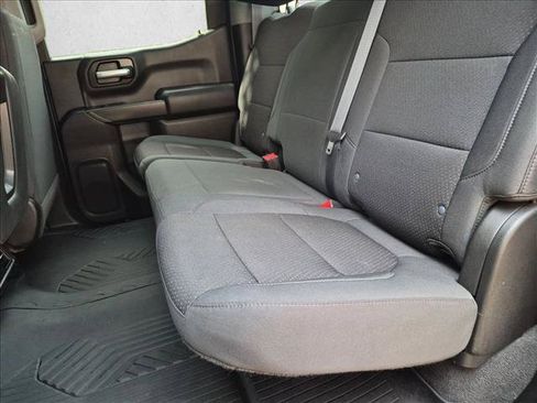 Used 2021 Chevrolet Silverado 1500 Custom Trail Boss w/ LPO, Dark Essentials Package AWD/4WD image 17