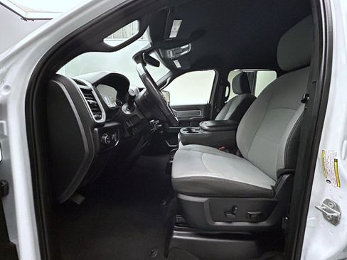 Used 2023 RAM 2500 Big Horn w/ Level 1 Equipment Group image 10