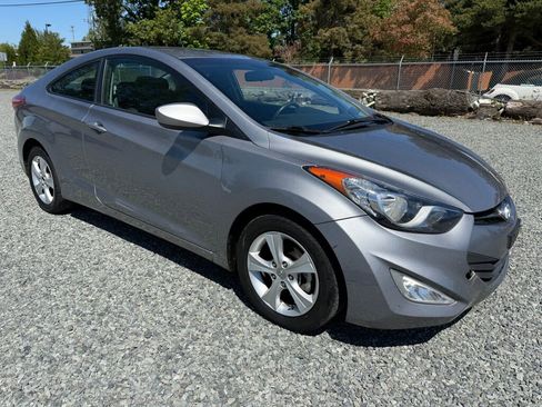 Used 2013 Hyundai Elantra FWD image 6