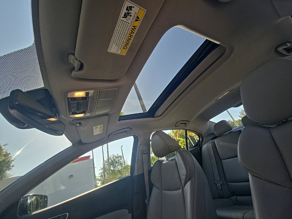Used 2020 Acura TLX w/ Technology Package FWD image 33