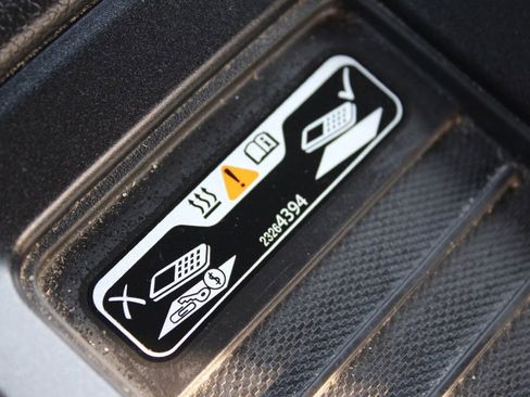 Used 2018 GMC Sierra 1500 SLE w/ SLE Value Package image 41