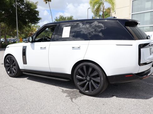 Used 2023 Land Rover Range Rover SV AWD/4WD image 7