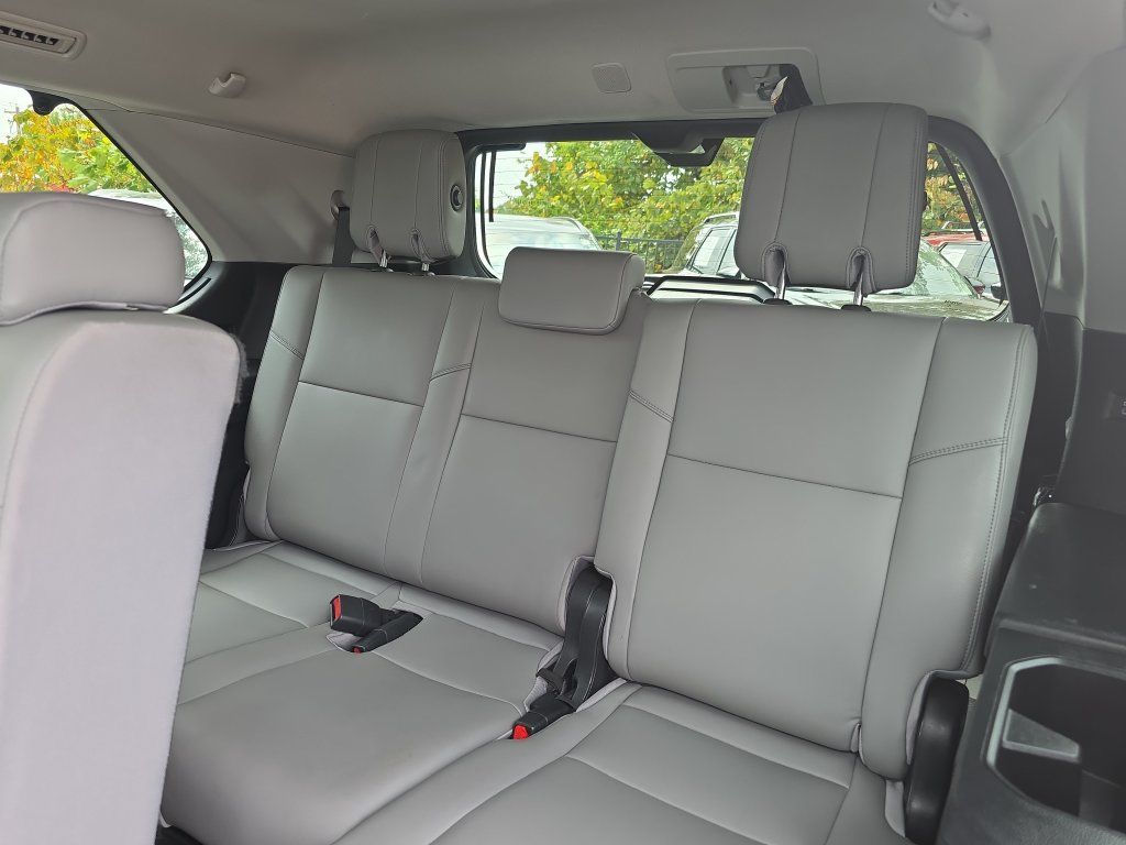 Used 2023 Toyota Sequoia Limited w/ Tow Technology Package AWD/4WD image 46