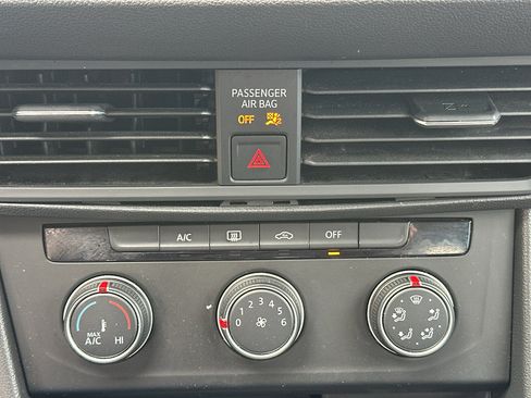 Used 2024 Volkswagen Jetta S image 19