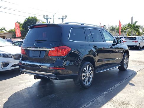 Used 2016 Mercedes-Benz GL 450 4MATIC w/ Premium I Package image 6