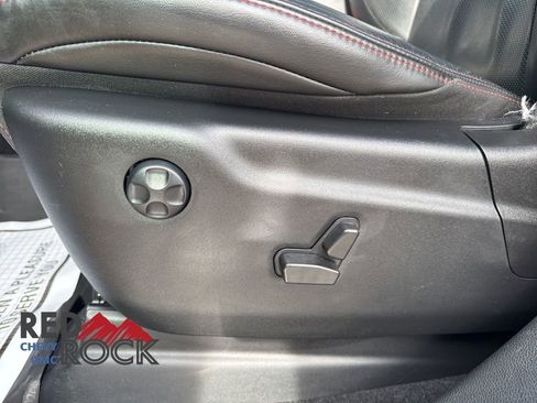 Used 2021 Jeep Grand Cherokee Trailhawk w/ Trailhawk Luxury Group image 11