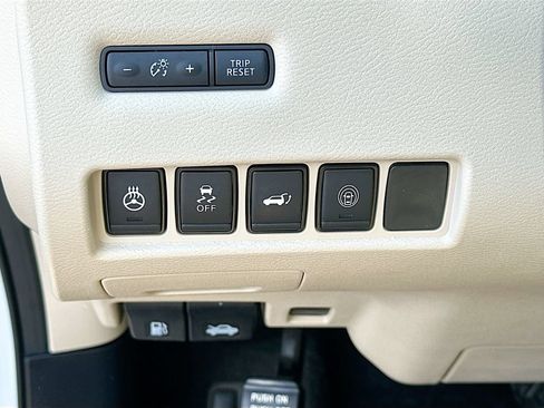 Used 2023 Nissan Murano SL w/ SL Moonroof Package FWD image 10