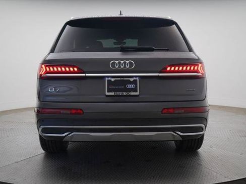 Certified 2023 Audi Q7 2.0T Premium AWD/4WD image 4