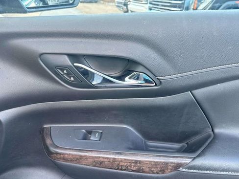 Used 2021 GMC Acadia Denali w/ Denali Technology Package image 20