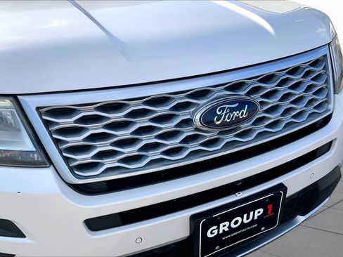 Used 2017 Ford Explorer Platinum AWD/4WD image 30
