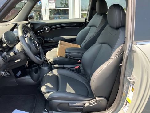 Used 2023 MINI Cooper S FWD image 2
