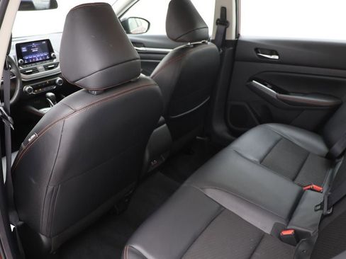 Used 2025 Nissan Altima 2.5 SR image 11