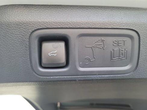 Used 2022 Ford Expedition XLT RWD image 11