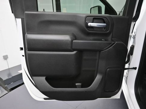 Used 2023 Chevrolet Silverado 2500 LT AWD/4WD image 25