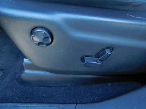 Used 2023 Dodge Durango GT image 27