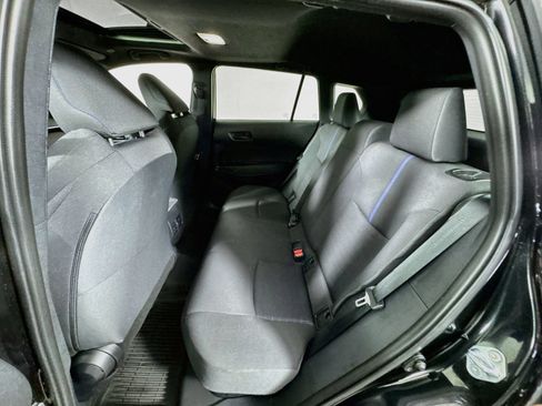Used 2025 Toyota Corolla Cross AWD Hybrid w/ Moonroof Package image 20