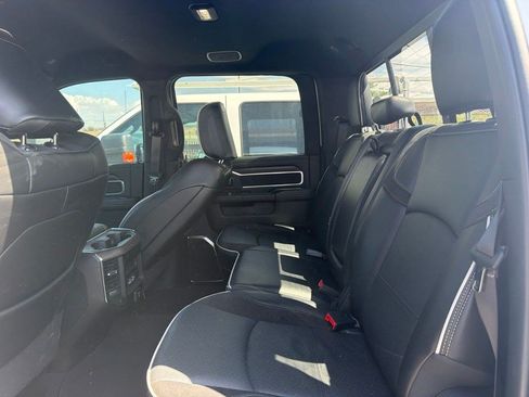 Used 2025 RAM 2500 Laramie AWD/4WD image 3