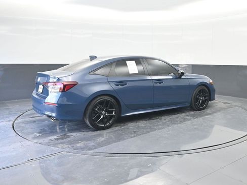 Used 2025 Honda Civic Sport image 5