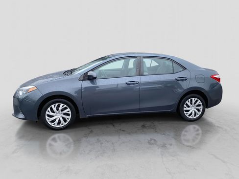 Used 2016 Toyota Corolla LE image 2