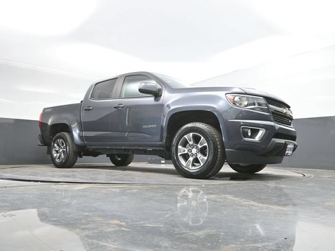 Used 2017 Chevrolet Colorado Z71 AWD/4WD image 34
