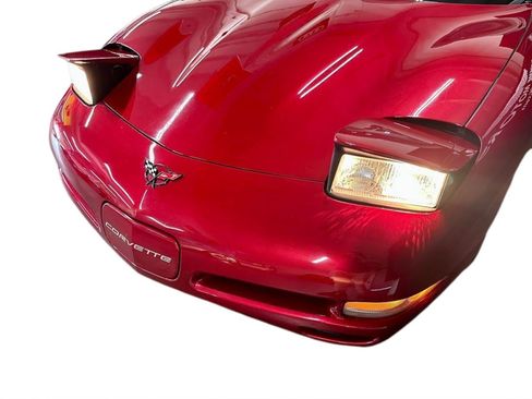 Used 2000 Chevrolet Corvette Coupe w/ Memory Pkg image 9