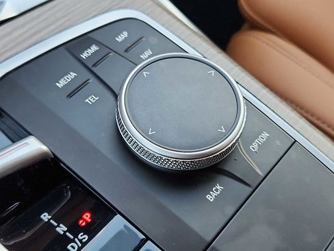 Used 2025 BMW 330i xDrive Sedan w/ Convenience Package image 26