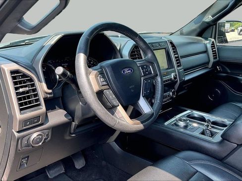 Used 2020 Ford Expedition XLT w/ Equipment Group 202A RWD image 14