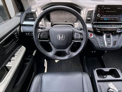 Certified 2025 Honda Odyssey EX-L image 6