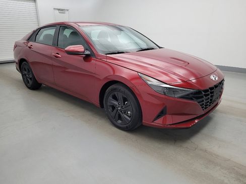 Used 2023 Hyundai Elantra SEL FWD image 11