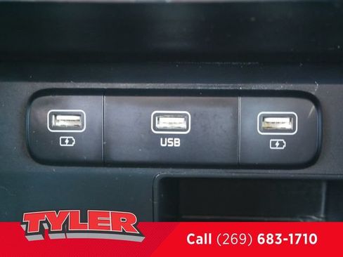 Used 2022 Kia Sorento LX AWD/4WD image 27