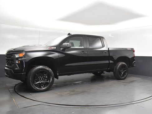 New 2026 Chevrolet Silverado 1500 Custom Trail Boss w/ Turbomax Blackout Package image 3