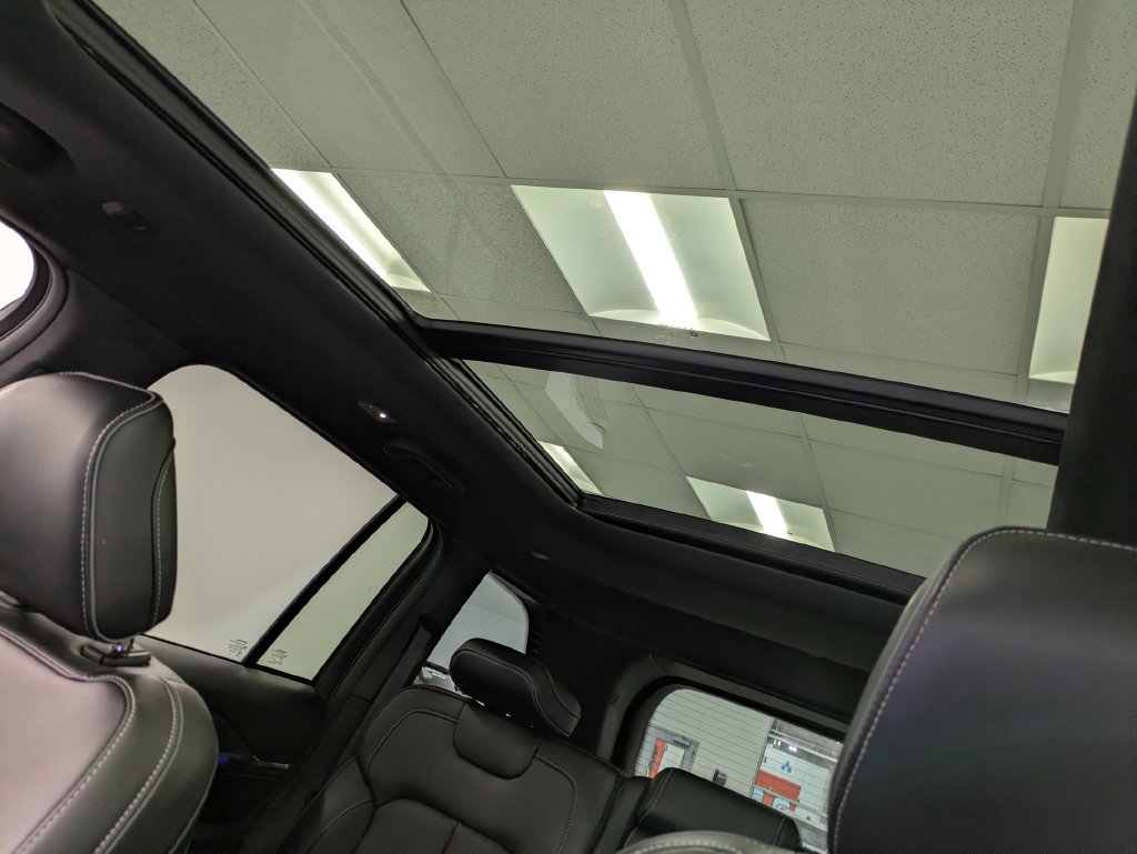 Used 2025 Jeep Grand Cherokee Overland AWD/4WD image 22