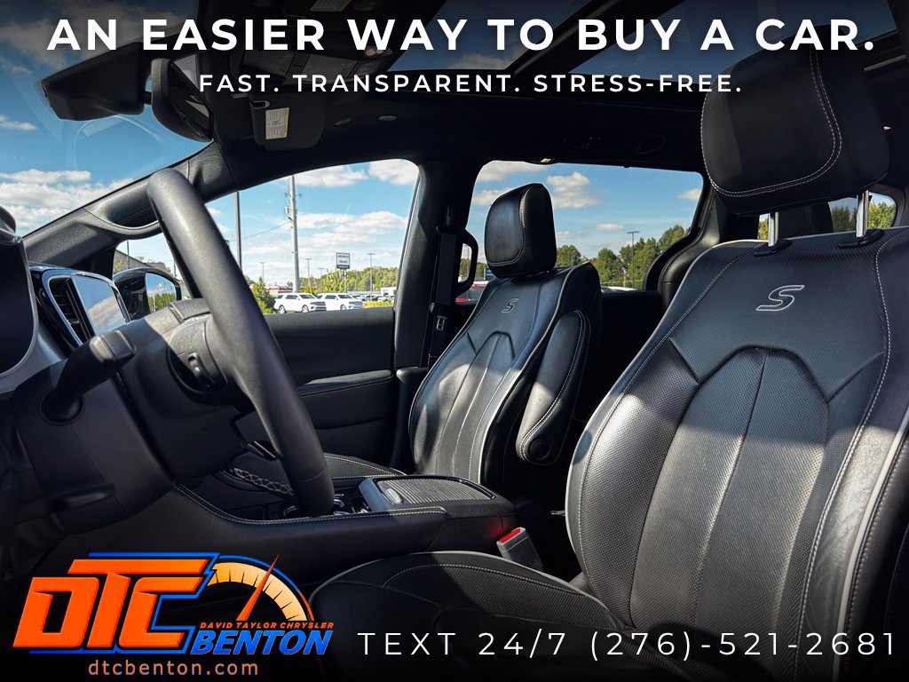 Used 2025 Chrysler Pacifica Limited FWD image 9