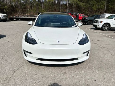 Used 2023 Tesla Model 3 Standard Range image 2