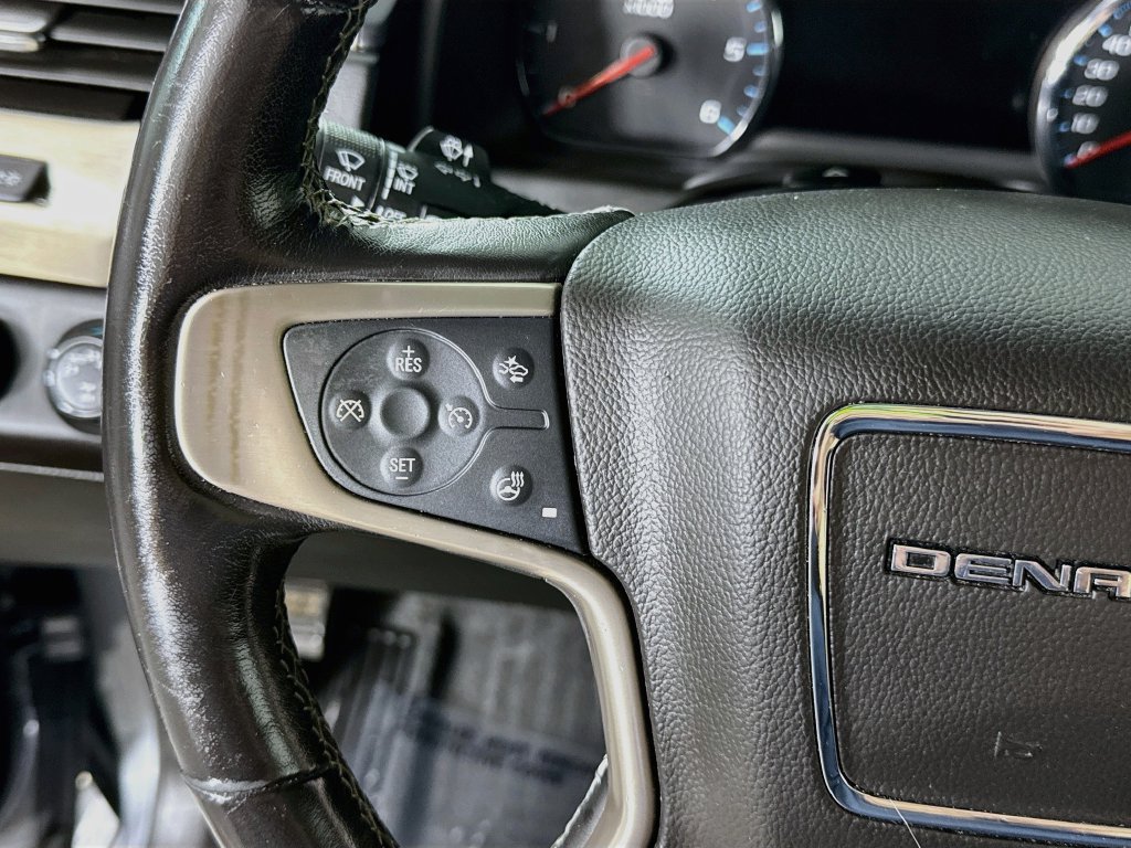 Used 2019 GMC Yukon XL Denali w/ Denali Ultimate Package AWD/4WD image 24