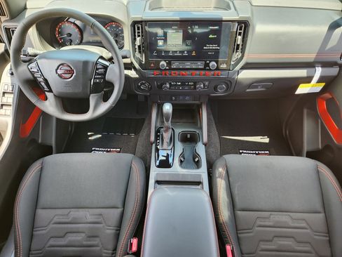 New 2025 Nissan Frontier PRO-4X image 22