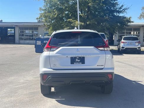 New 2026 Mitsubishi Eclipse Cross LE image 4