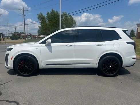 Used 2023 Cadillac XT6 Sport w/ LPO, ONYX Package AWD/4WD image 4