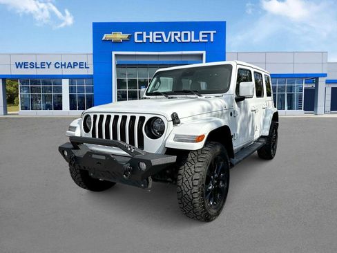 Used 2022 Jeep Wrangler Unlimited Sahara image 1