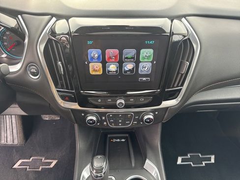 Used 2019 Chevrolet Traverse Premier image 17