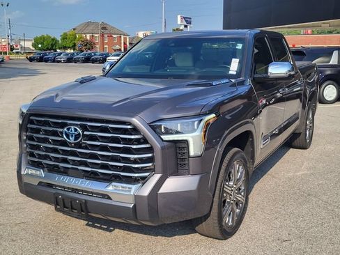 Used 2022 Toyota Tundra Capstone AWD/4WD image 6