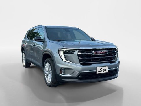 Used 2026 GMC Acadia Elevation w/ Elevation Premium Package FWD image 2