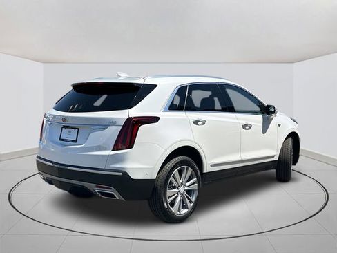 New 2026 Cadillac XT5 Premium Luxury image 11