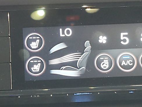 Used 2025 Genesis G70 3.3T Advanced w/ Sport Prestige Package RWD image 34