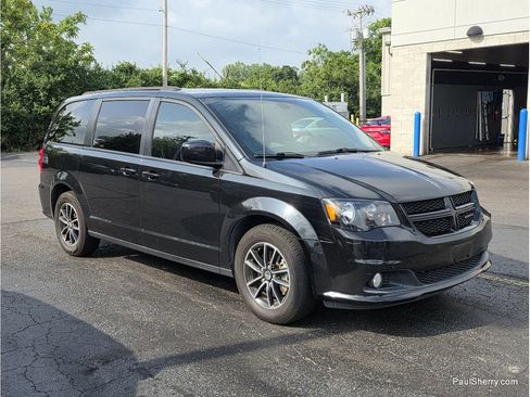 Used 2019 Dodge Grand Caravan SXT w/ Driver Convenience Group FWD image 5